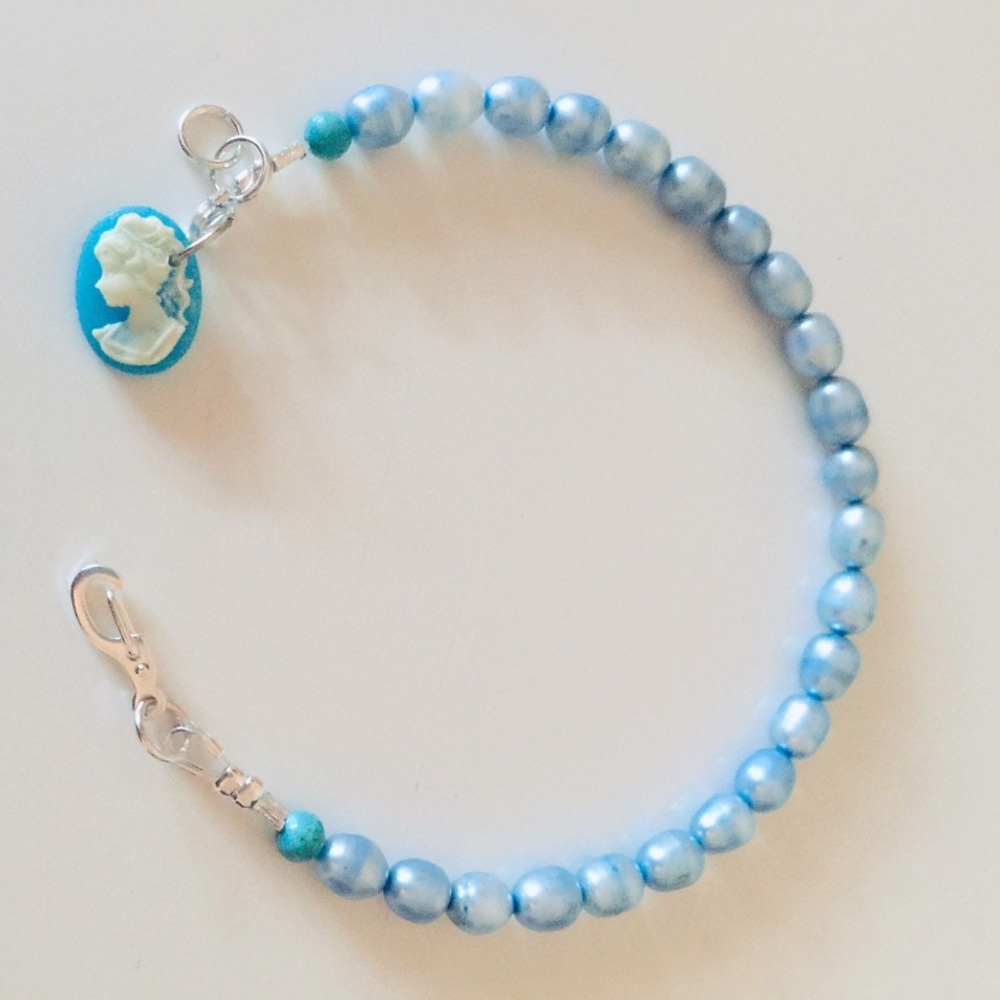 Bead bracelet